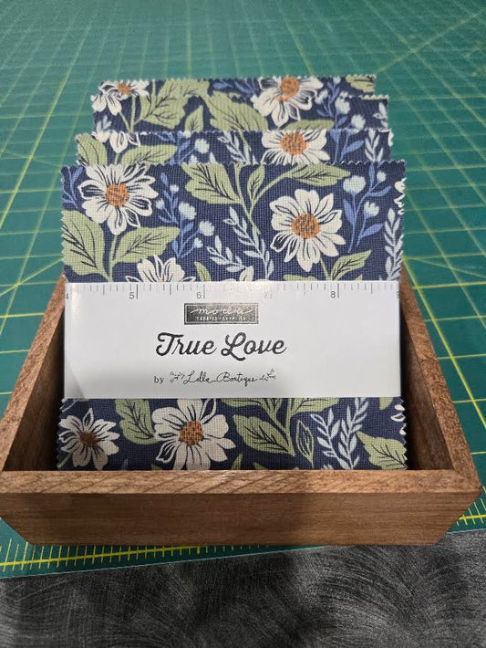 Moda | Charm Pack |  True Love