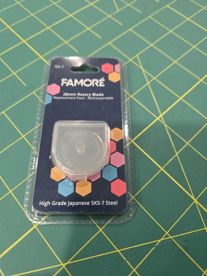 Famore 28mm Blade